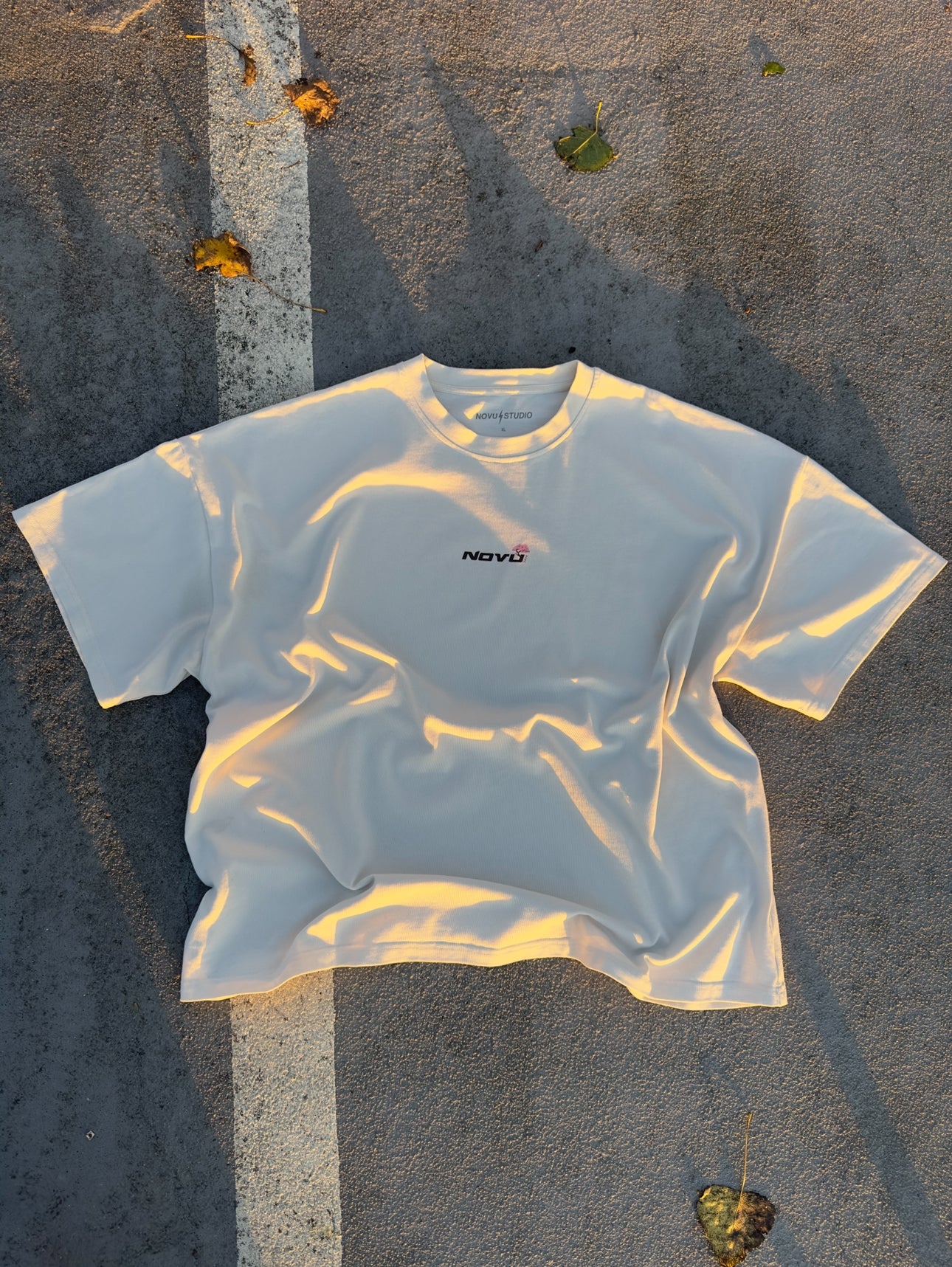 NOVU STUDIO VINTAGE WHITE OVERSIZED BOXY TEE “BONSAI”