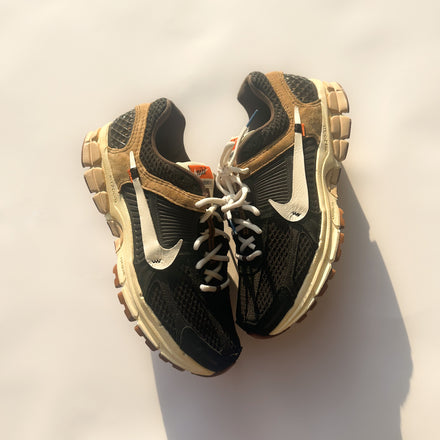 NIKE OFF WHITE VOMERO BLACK SESAME