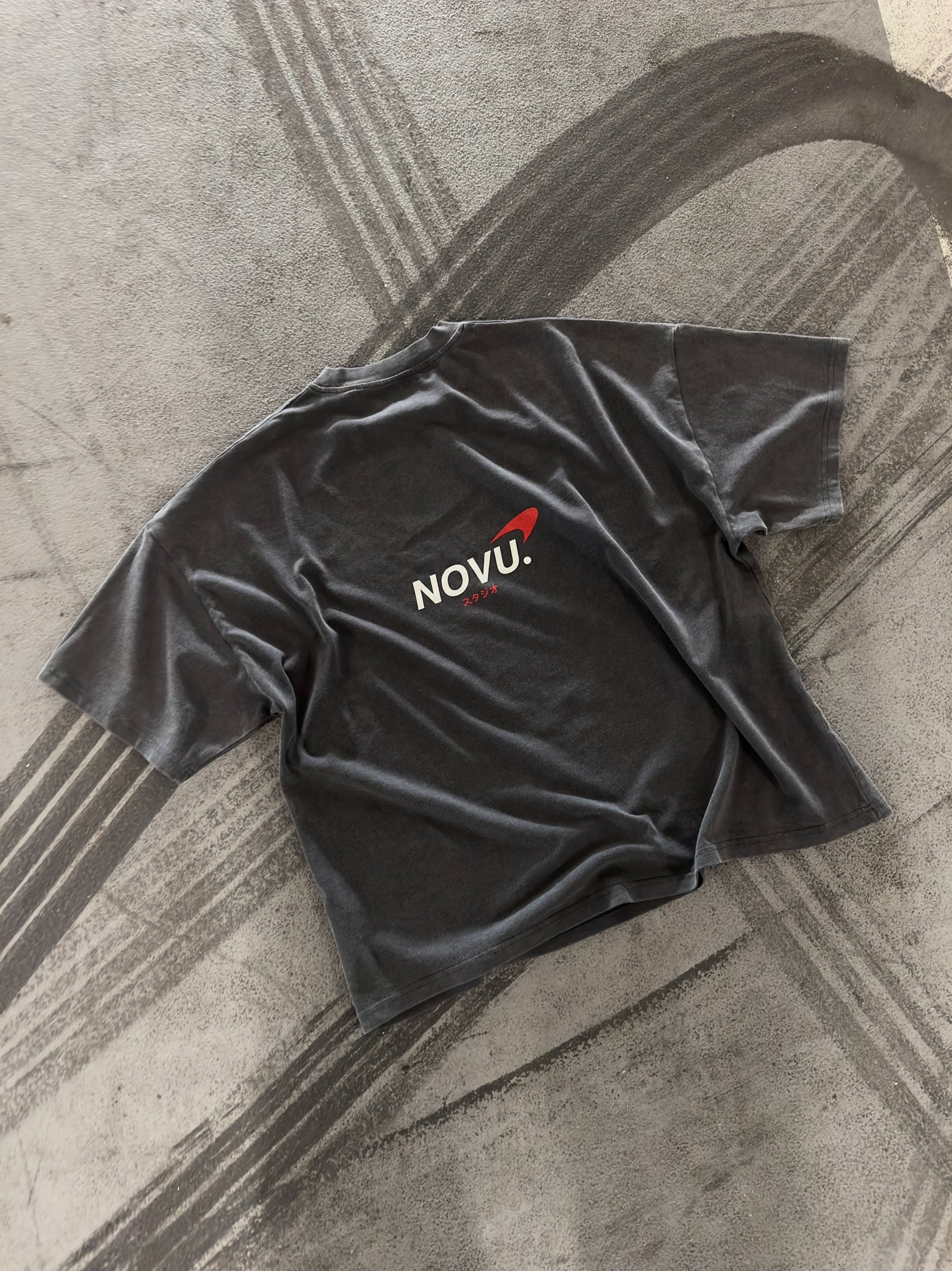 NOVU STUDIO VINTAGE BLACK TEE